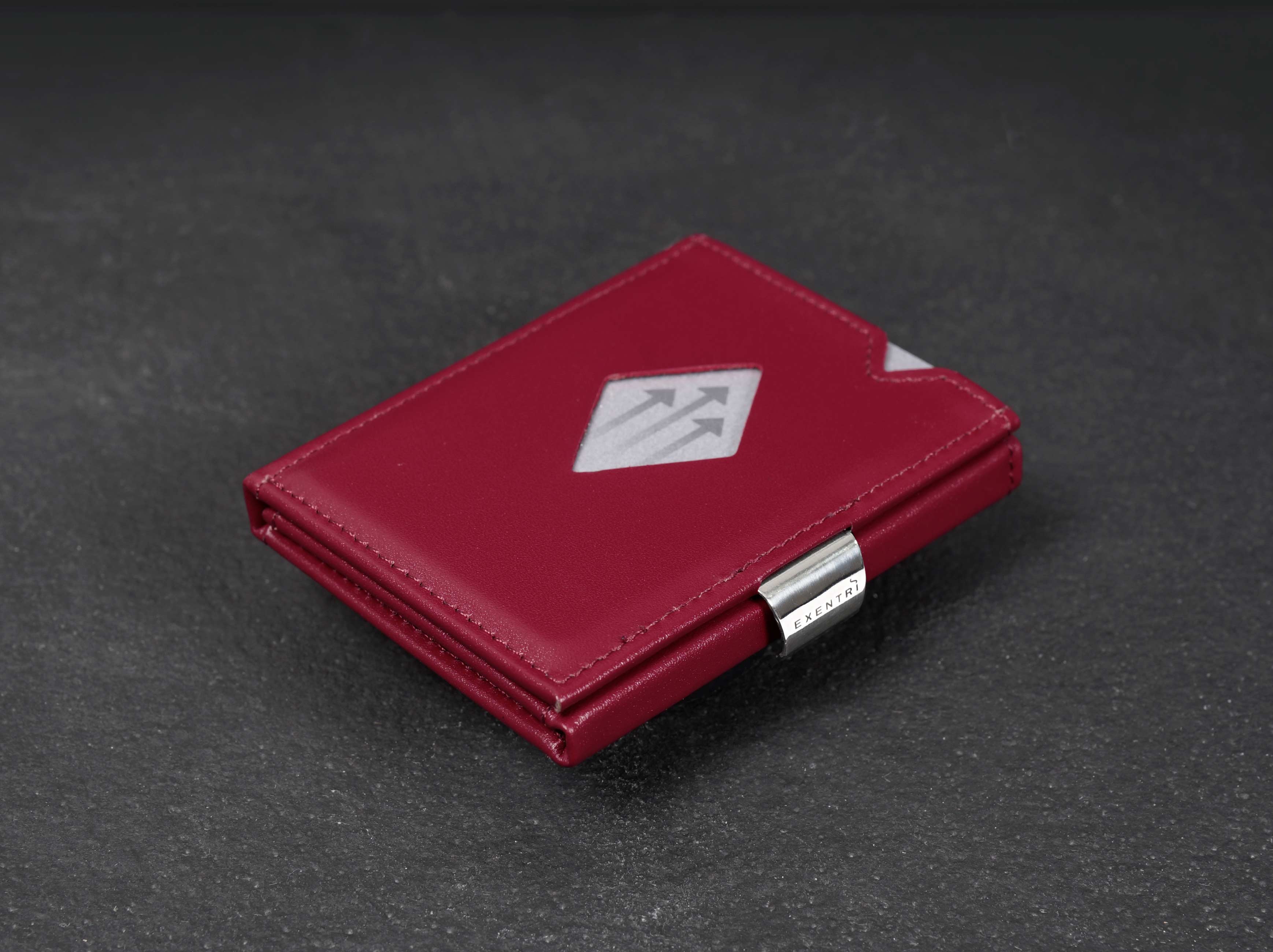 small red wallets